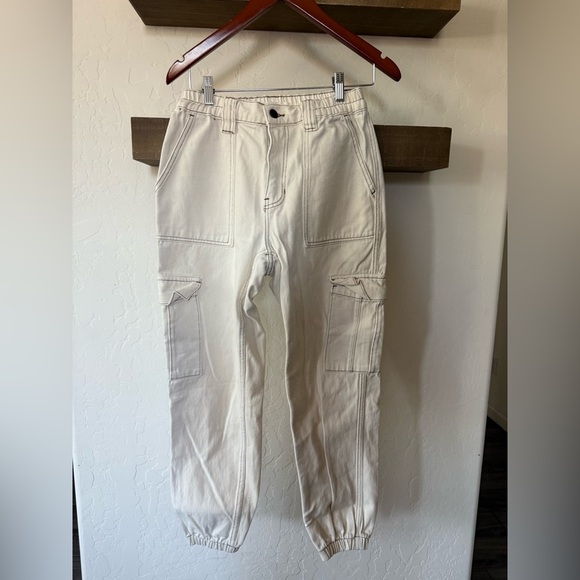 PacSun|High waisted cargo utility jeans in cream/bone color•Small,stretchy waist - Picture 2 of 13